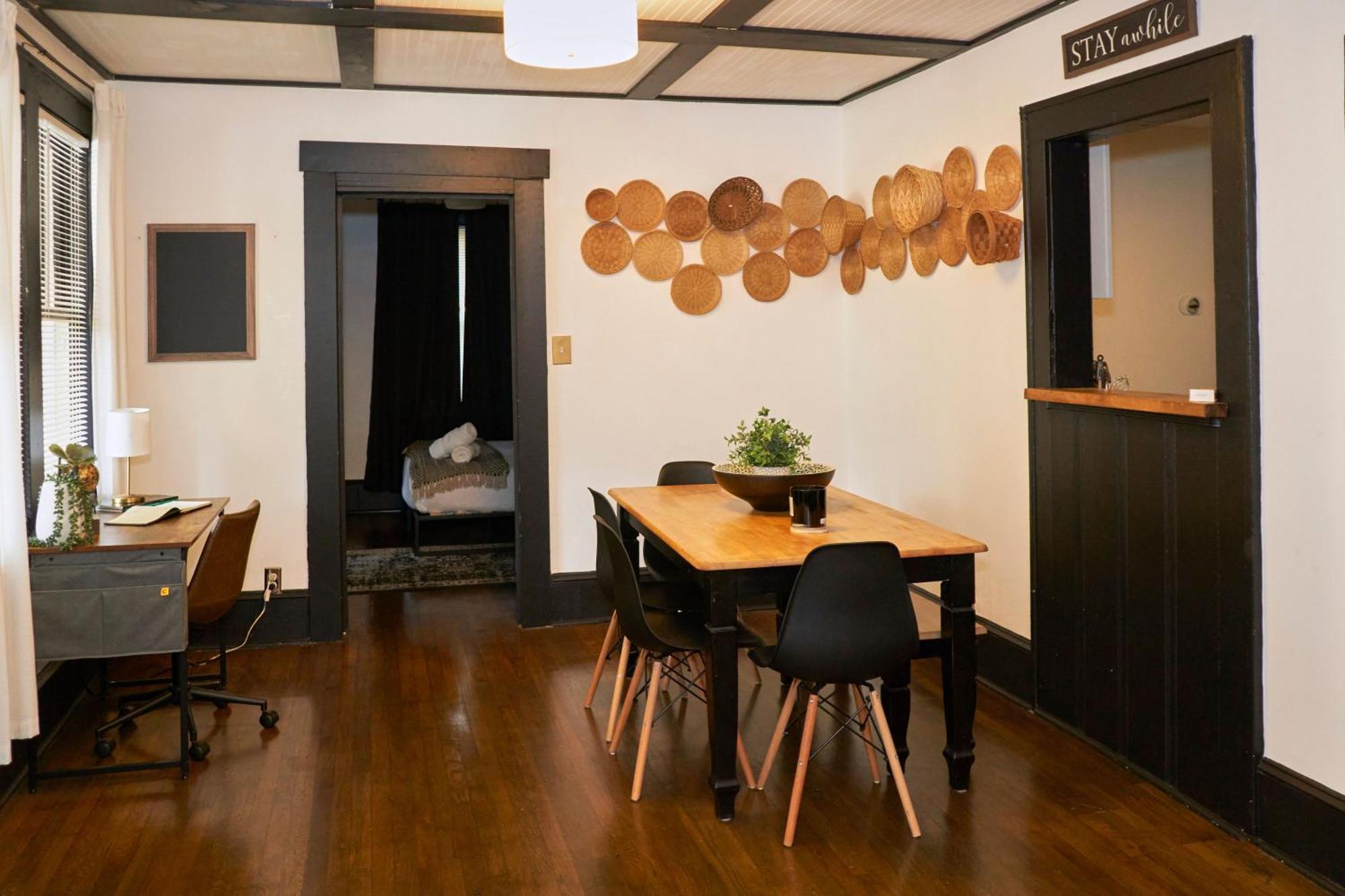 Cozy Atl Getaway - 5 Min From Airport & Downtown Villa Атланта Екстериор снимка