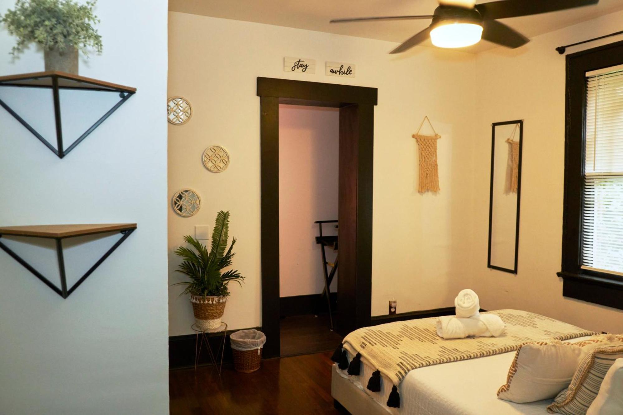 Cozy Atl Getaway - 5 Min From Airport & Downtown Villa Атланта Екстериор снимка