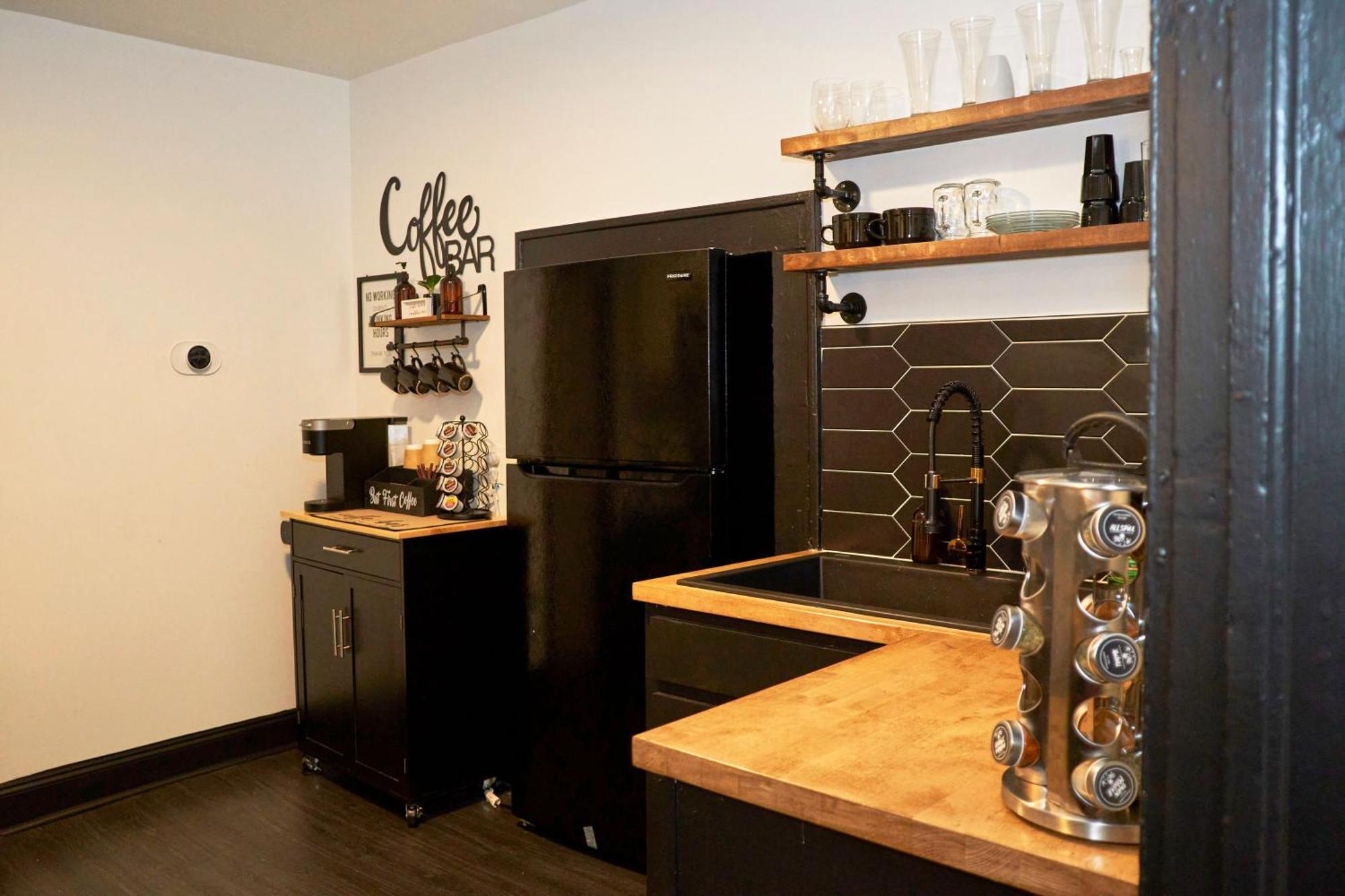 Cozy Atl Getaway - 5 Min From Airport & Downtown Villa Атланта Екстериор снимка